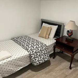 https://a-restful-room-in-queens.us-newyorkcity.com