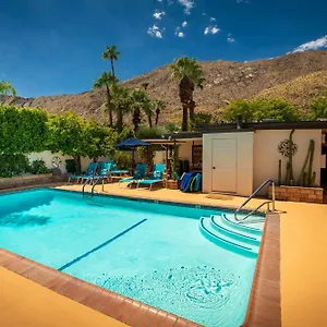 https://old-ranch-inn.palm-springs-ca-hotels.com